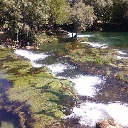 Guest House Green River Ljubuški Eksteriør billede
